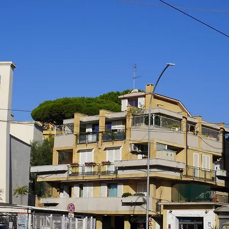 Stazione Trastevere 아파트 로마